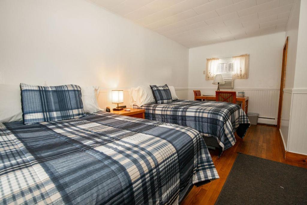 West Bethel Motel Екстер'єр фото