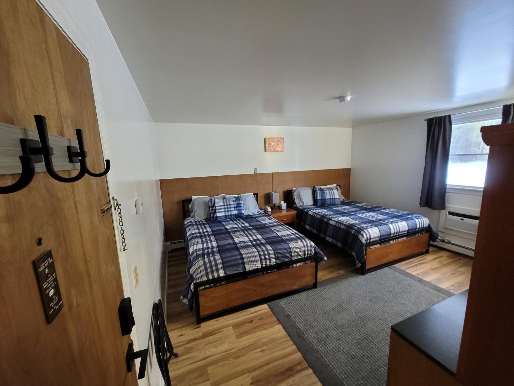 West Bethel Motel Екстер'єр фото