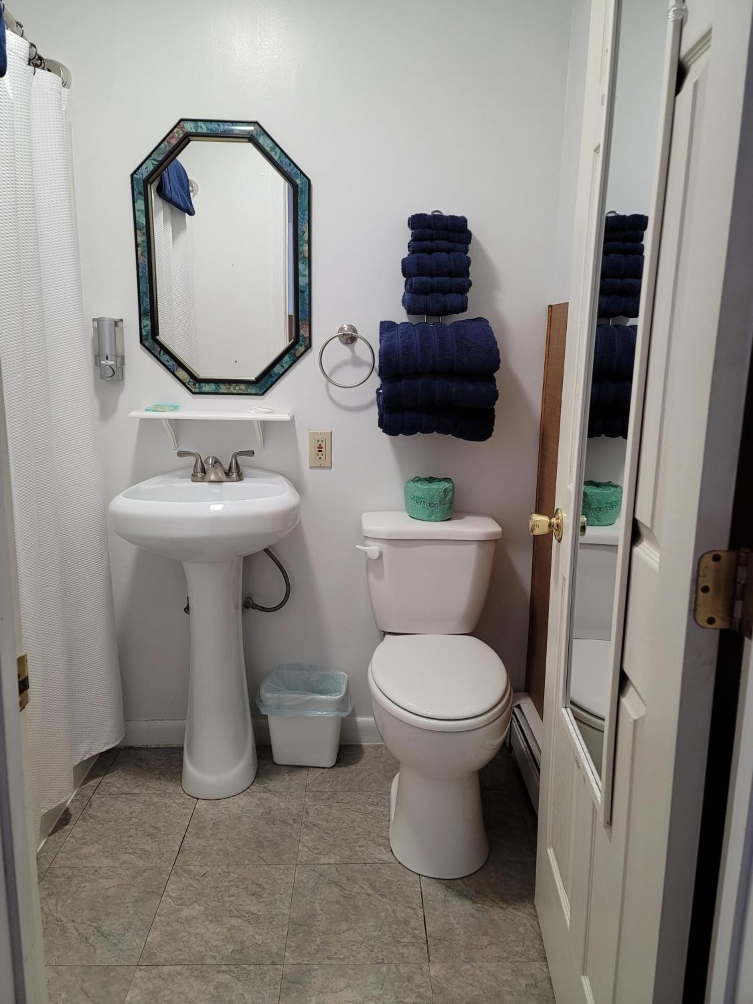 West Bethel Motel Екстер'єр фото